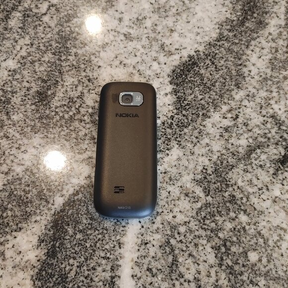 NOKIA C2 Phone - camera, music & video player - Picture 2 of 3